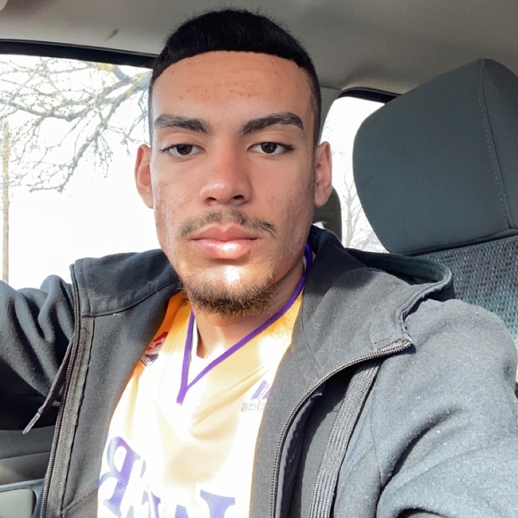 Meet your Posher, Julio - Picture 1 of 1